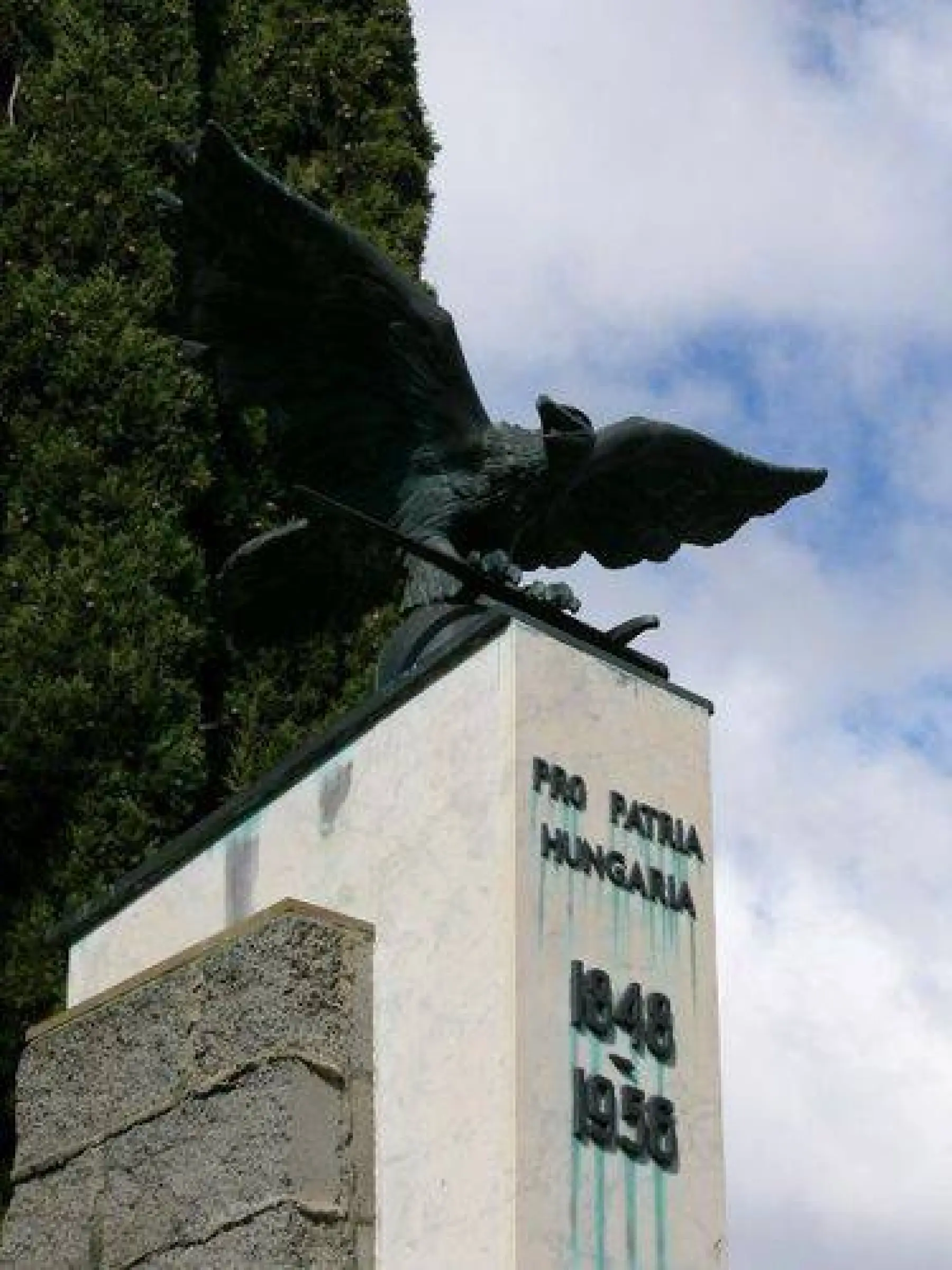 Hungarian Heroes Memorial