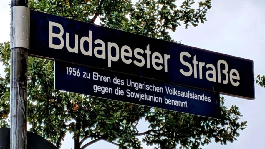 z 1956-os magyar forradalom emlékezete a hamburgi Budapester Straßén